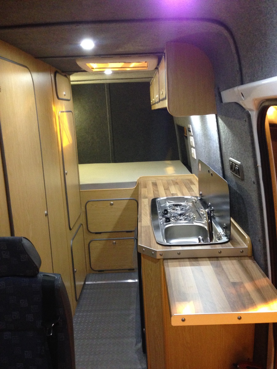 2003 Mercedes-Benz Sprinter Image 5